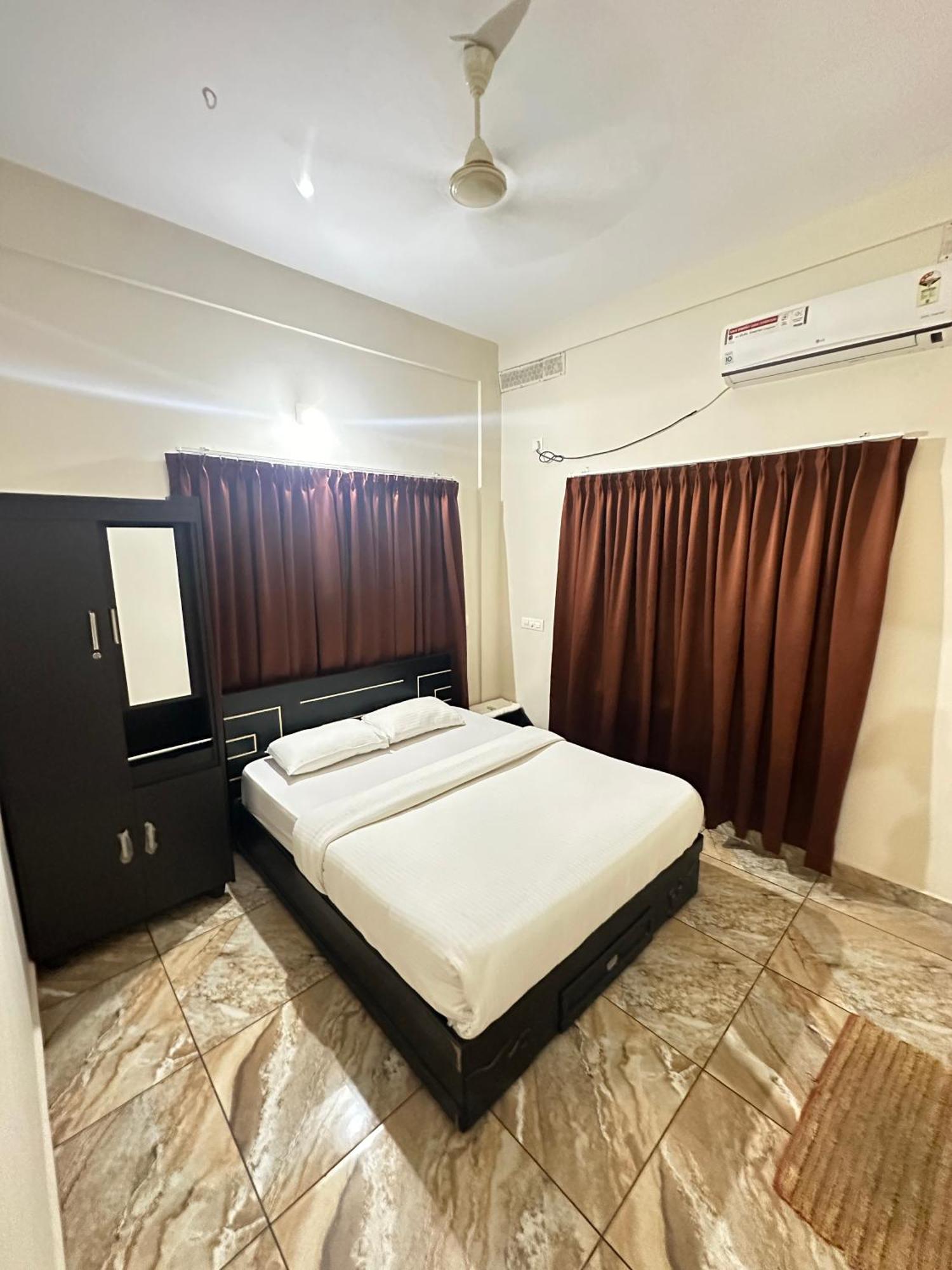 Zahir Residency Hotel Kondotty Exterior photo